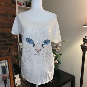 ❌SOLD❌h&m off the shoulder sequin cat T-shirt